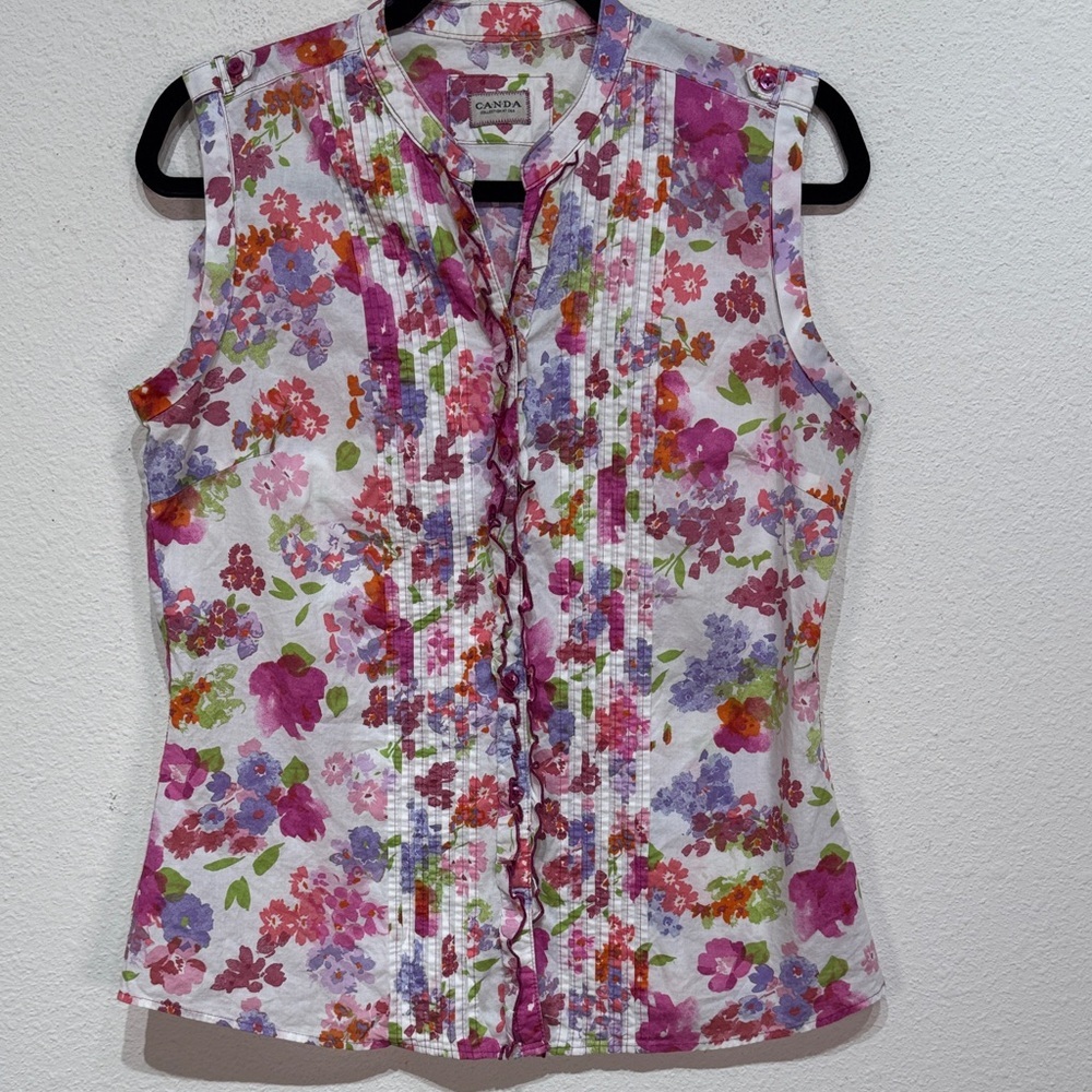Canda Floral soft statement Sleeveless Top size Large